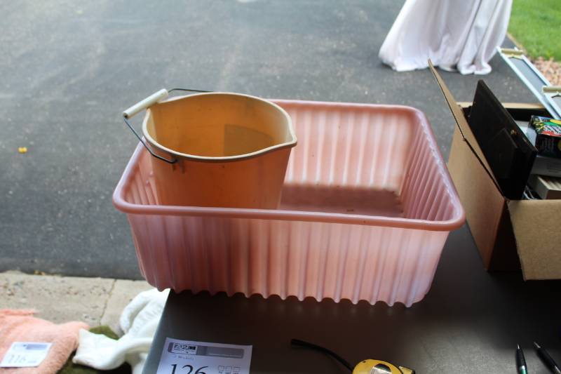 lot 126 image: Lot of (2) Plastic Bin, Plastic Bucket
