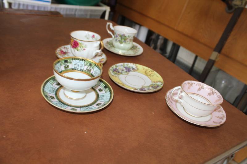 lot 97 image: Decorative China Coffee Cups and Saucers