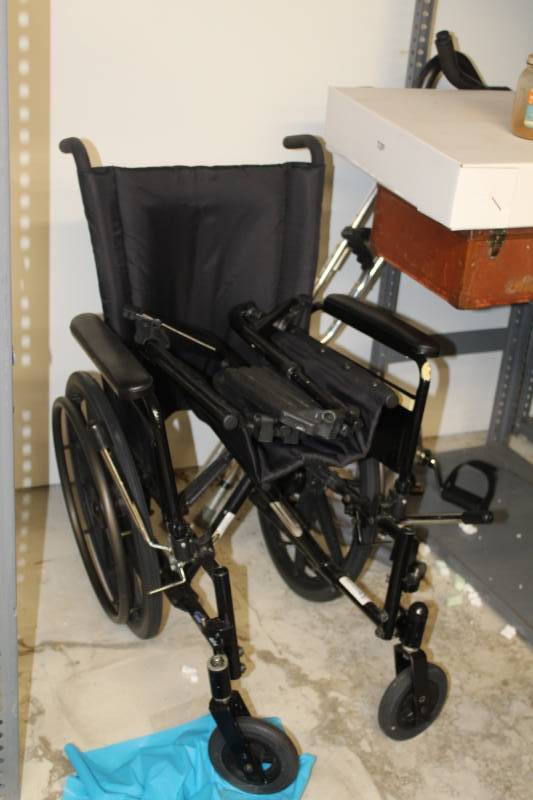 lot 176 image: Invacare Patriot Wheelchair