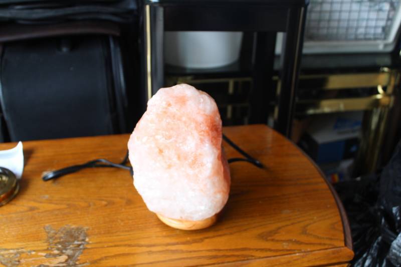 lot 186 image: Salt Rock Table Lamp