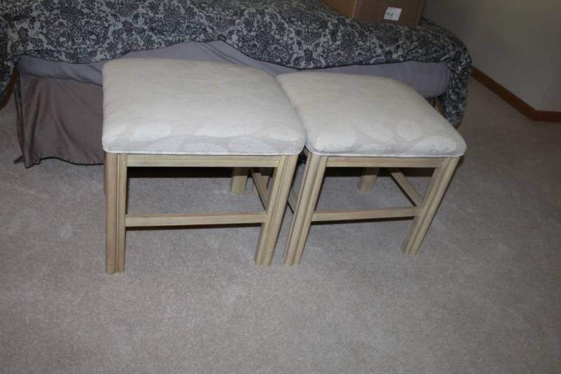 lot 142 image: Lot of (2) Ottomans