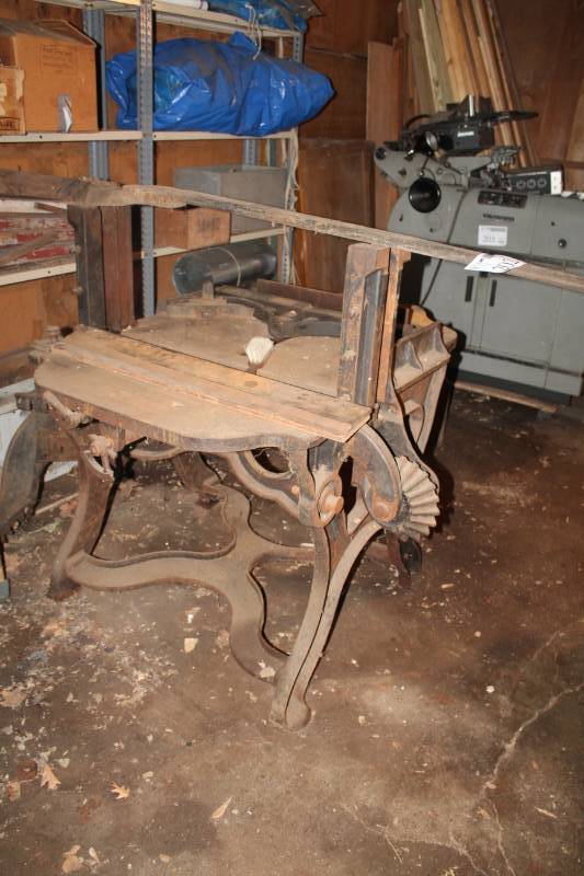 lot 202 image: 35-inch Paper Cutter