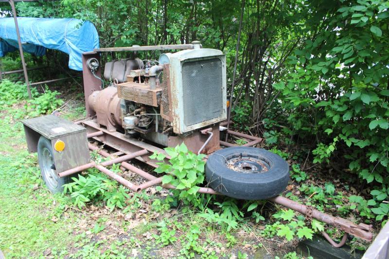 lot 199 image: Signal Corps U.S. Army Plant Engineering Agency PE79-F .10-KW Power Unit Generator with Single Axle Trailer