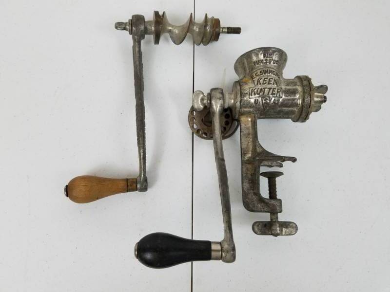 lot 30 image: E.C. Simmons Keen Kutter Meat Grinder