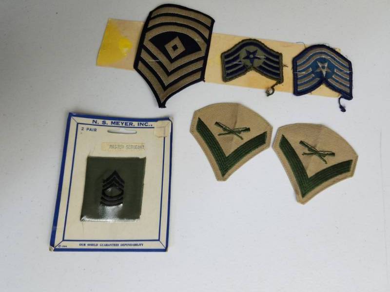 lot 34 image: United States Military Patches