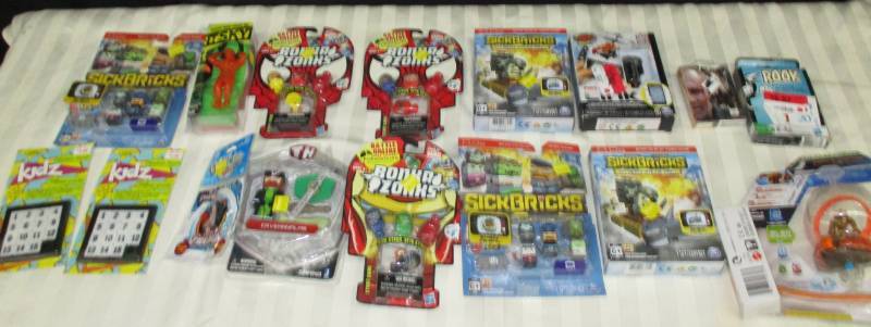 lot 23 image: New Upopened Toys