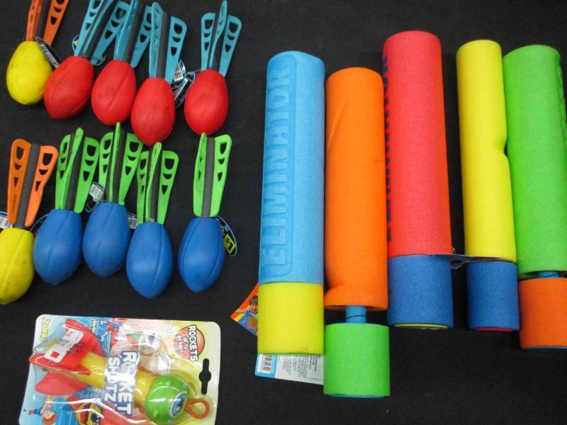 lot 26 image: Water Guns and Rocket Ball Launchers