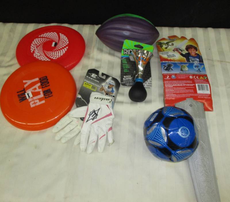 lot 28 image: Balls, Frisbees, Sward, horn