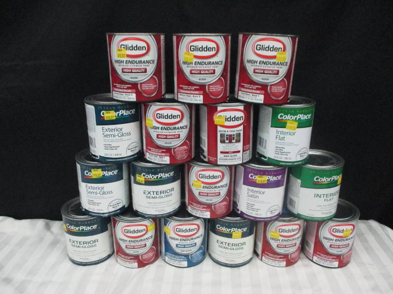 lot 46 image: Glidden And Color Place Paint Unopened Cans 28 Oz and 32 Oz