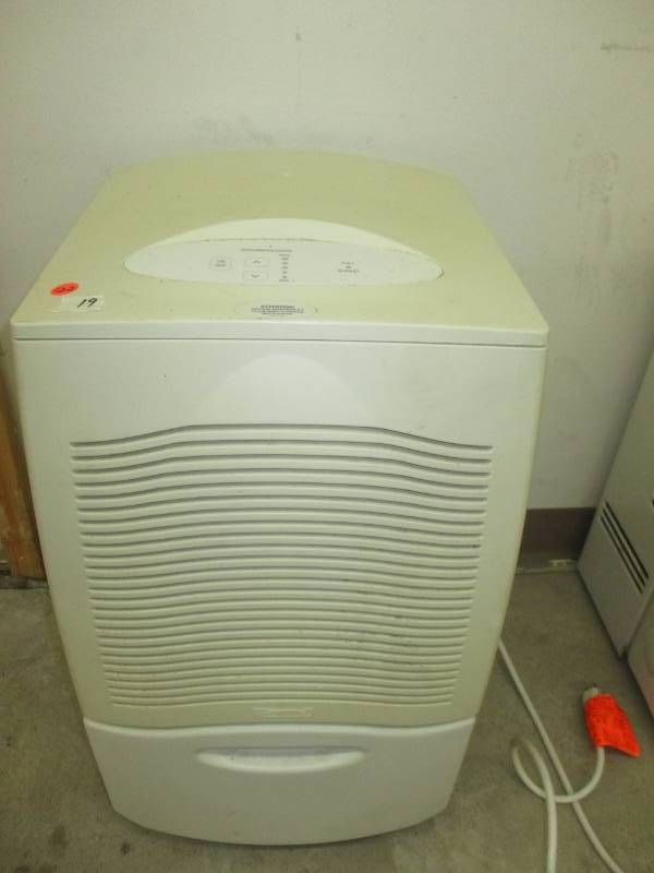 lot 122 image: KENMORE Dehumidifier