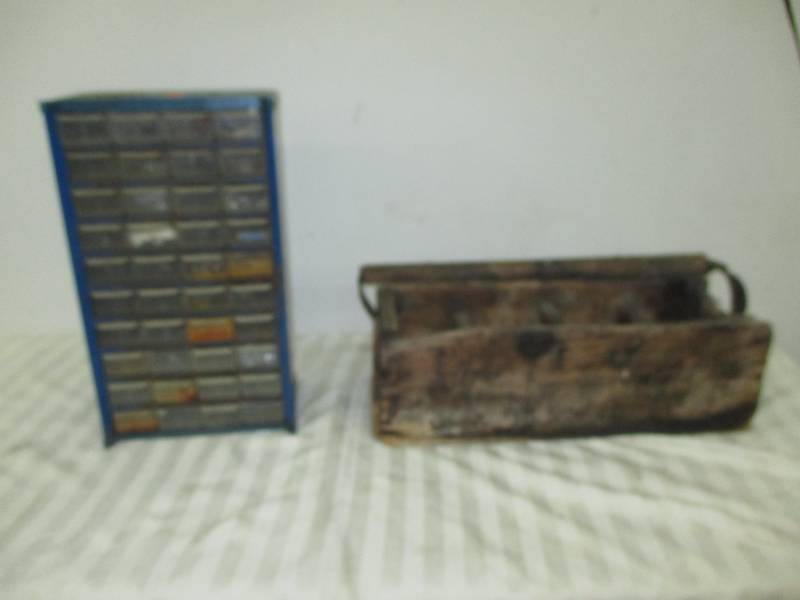 lot 126 image: Antique Wooden Toolbox with Wood Handle and Organizer