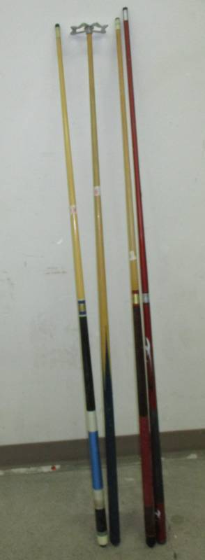 lot 132 image: Pool Sticks and Trainer Cue Stick