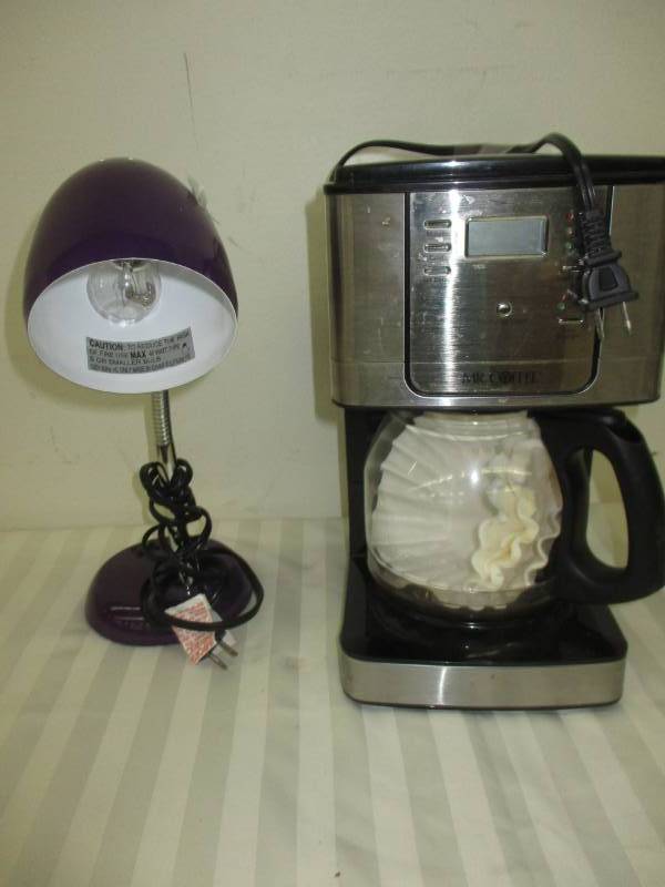 lot 137 image: Mr. Coffee Coffeepot and Desk Lamp
