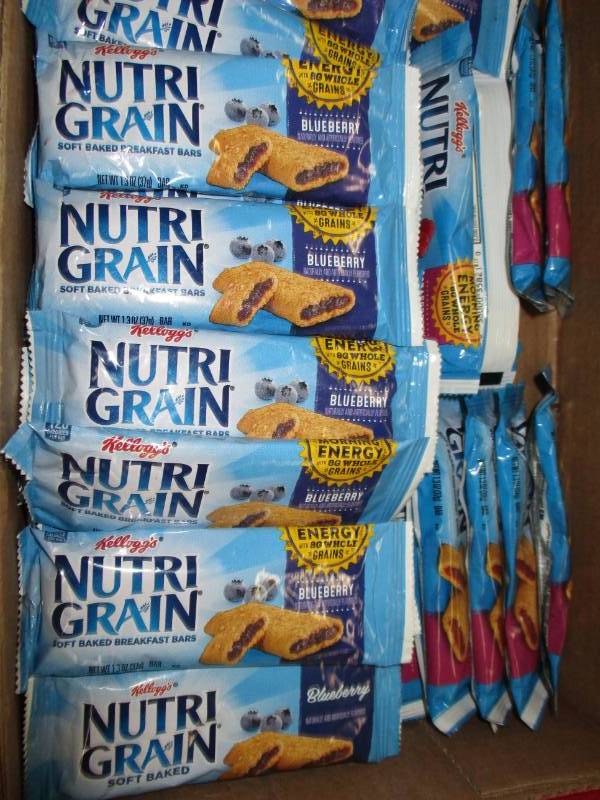 lot 160 image: 44 Nutrigrain Bars