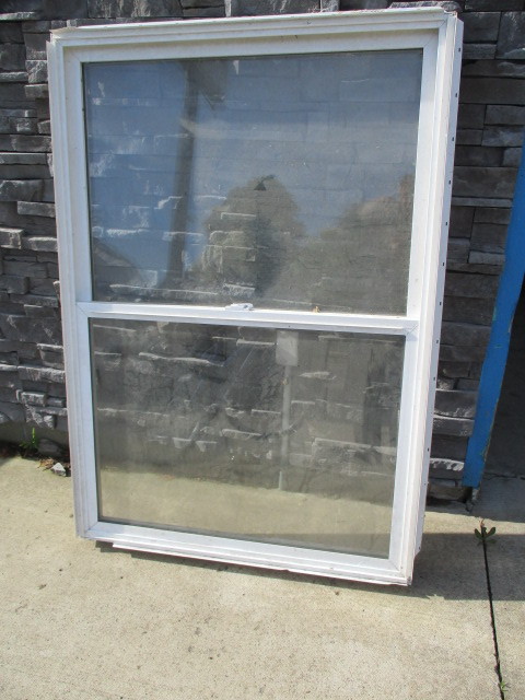 lot 41 image: New Window