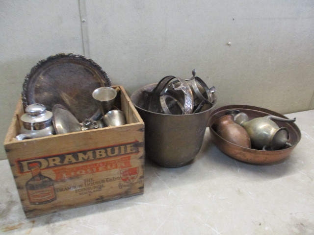 lot 75 image: Silver Plated Items