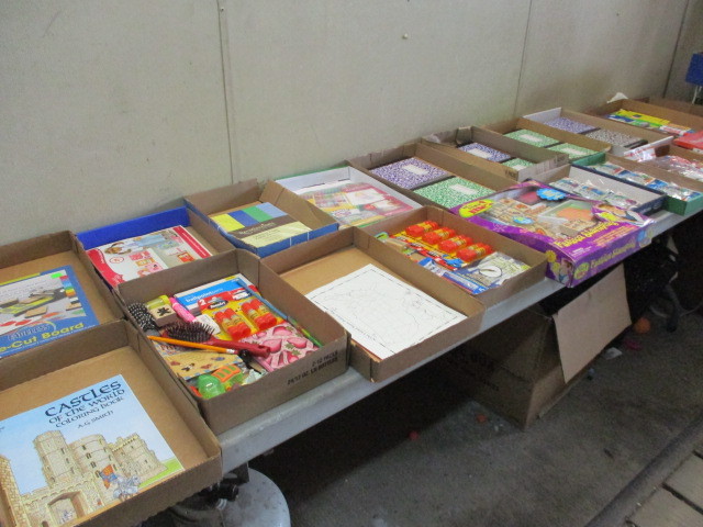 lot 81 image: Craft Supplies