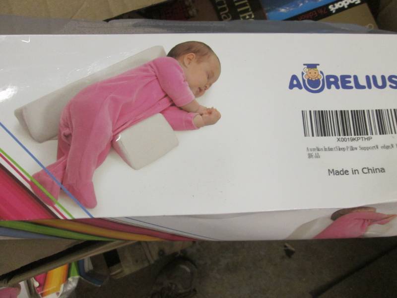 lot 4 image: 9 Aurelius Infant Sleep Pillow Supp...