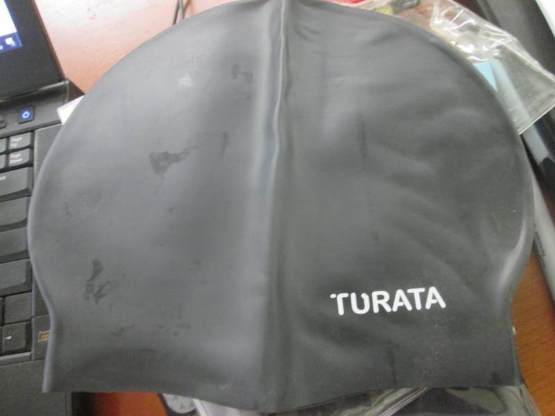lot 11 image: 6 Turata Swims Caps...