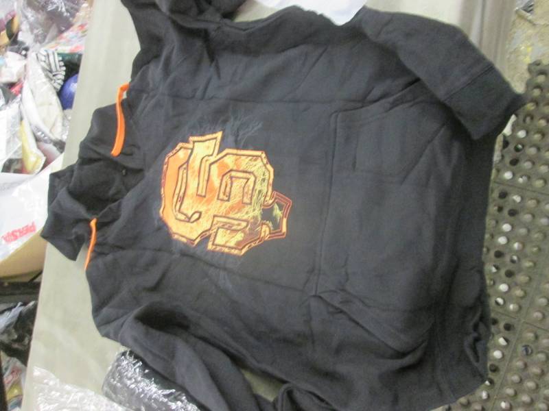 lot 35 image: 1 Large , 1 XL Womens San Francisco...