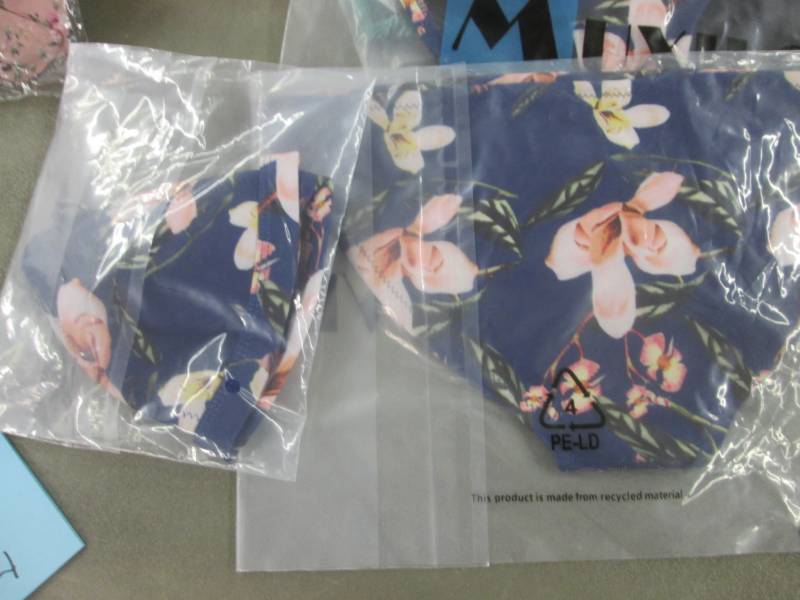 lot 74 image: Lot of 12 Ladies Swimwear Items- as...