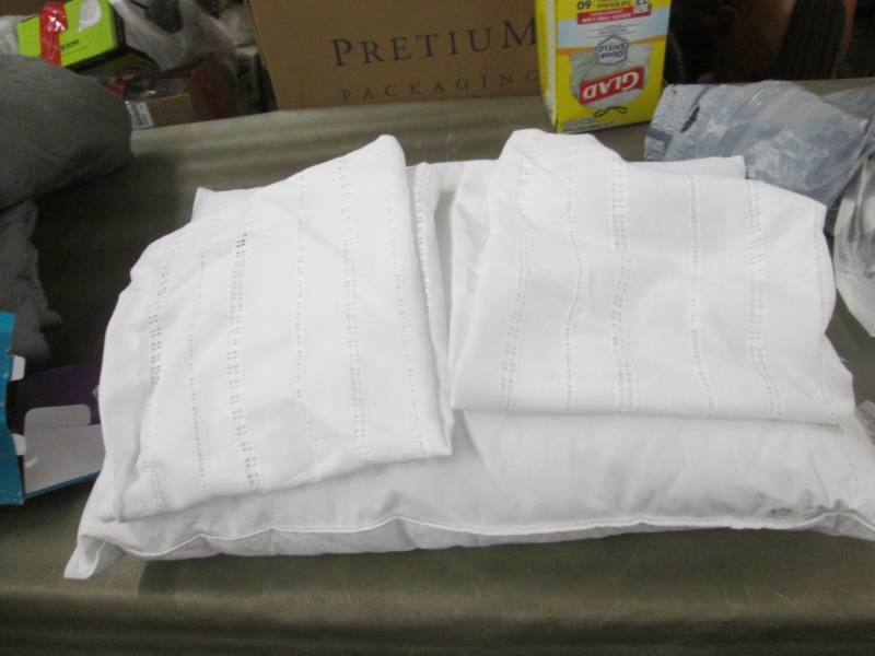 lot 132 image: Pair White Valances, Pillow...