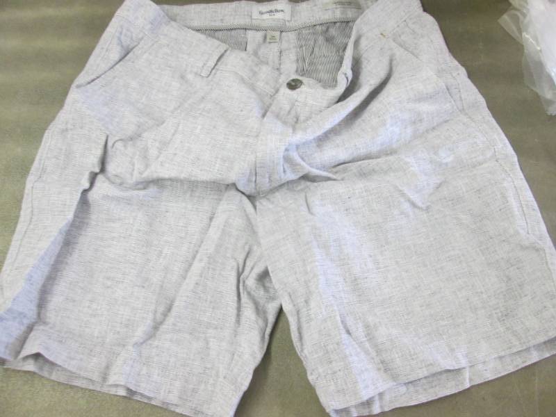 lot 149 image: Size 36 Goodfellow Mens Shorts...