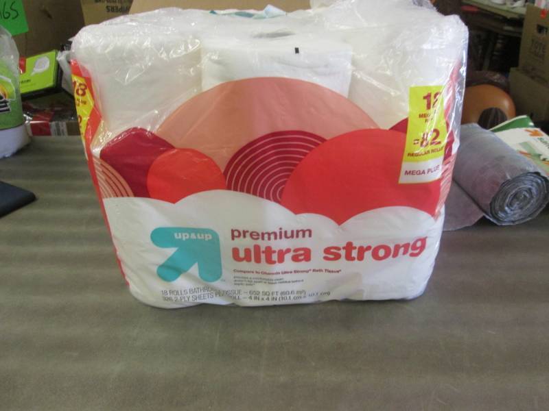 lot 153 image: 17 Mega Rolls Ultra Strong Bath Tis...
