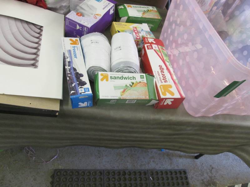 lot 190 image: Assorted Size Storage & Garbage Bag...