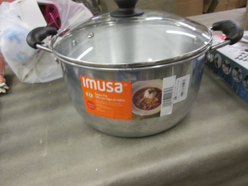 lot 211 image: Imusa 8 qt Sauce Pot...