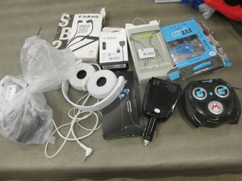 lot 226 image: Ear buds, Headphones, Car Inverter,...