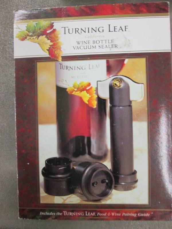 lot 229 image: Wine Vacuum Sealer, 2 Aerators, Cor...