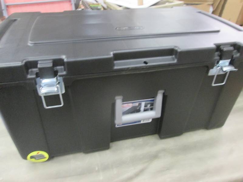 lot 331 image: Sterilite Footlocker 31 14 x 17 5...