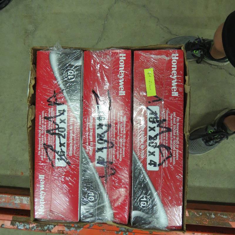 lot 64 image: 3 Pack - Honeywell 16 In x 20 In x 4 In FPR 10 Air Filter