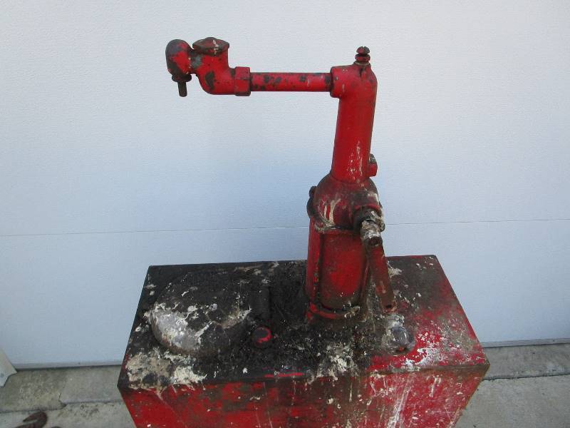 Bulk Oil Tank & Pump