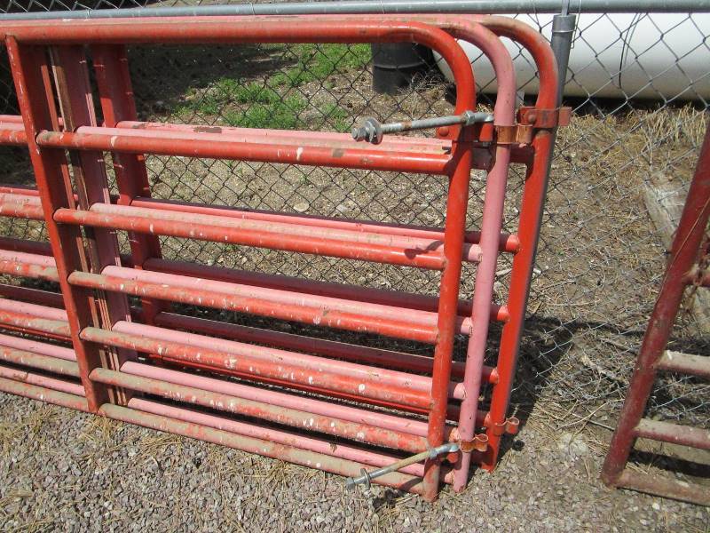 (3) 8 Gates