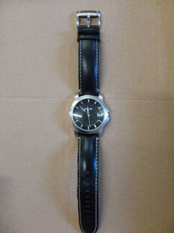 lot 23 image: Fossil Watch