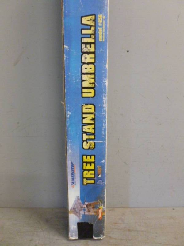 lot 33 image: Tree Stand Umbrella