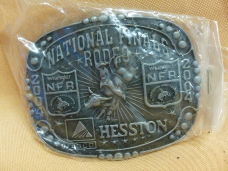 lot 57 image: Collectible Belt Buckle