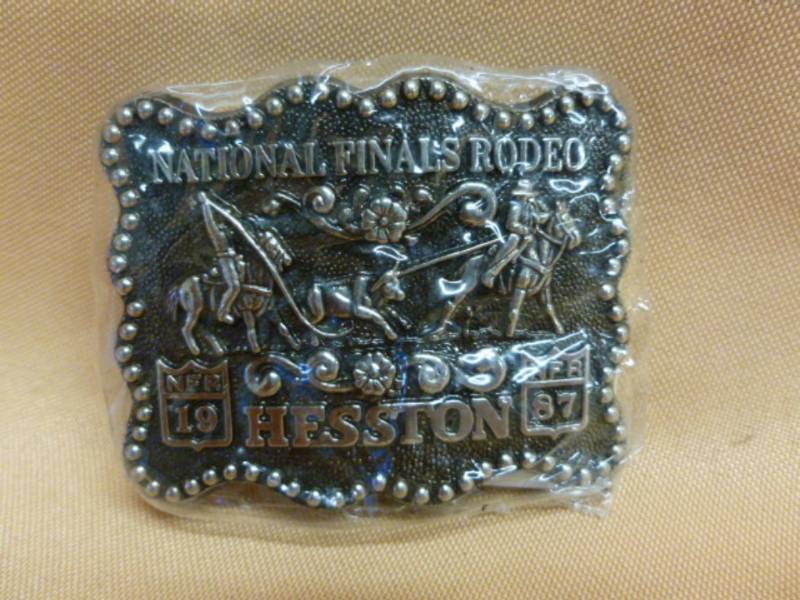 lot 60 image: Collectible Belt Buckle