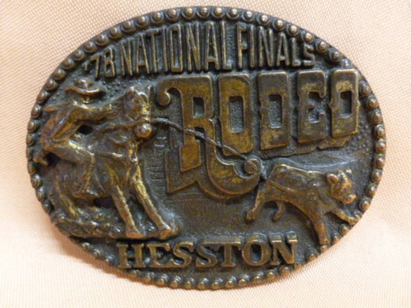 lot 64 image: Collectible Belt Buckle