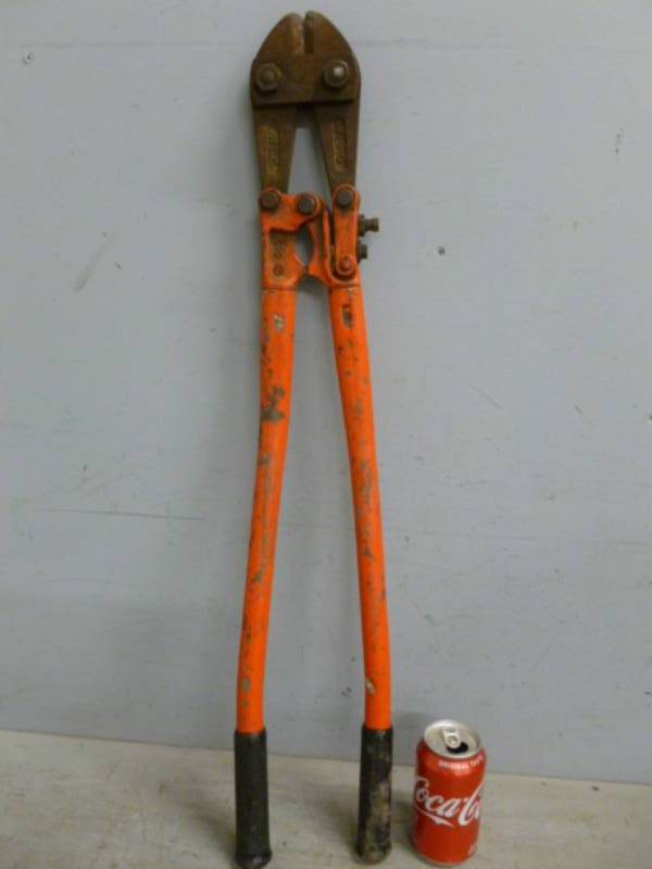 lot 74 image: Bolt Cutter