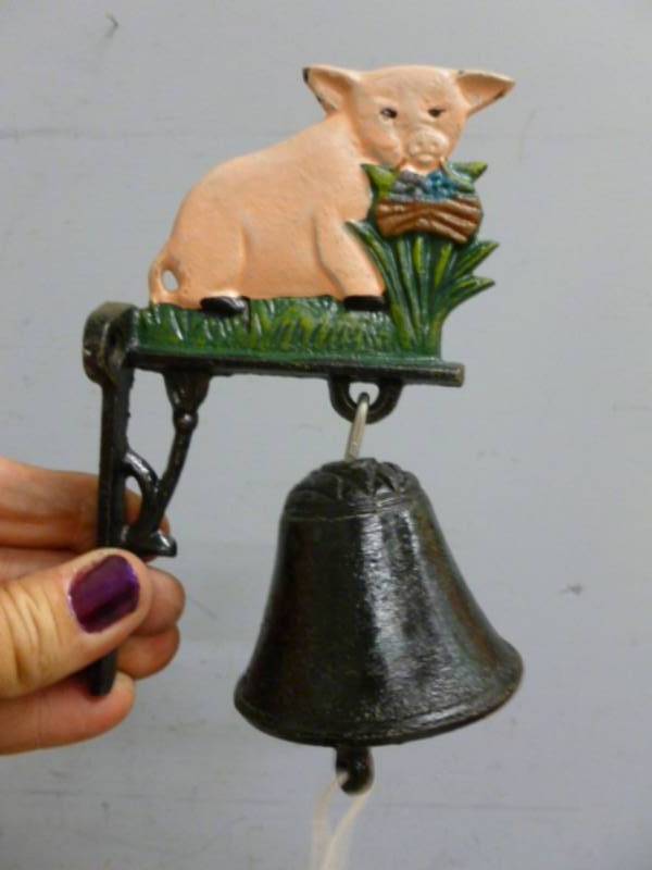 lot 90 image: Cast Iron Bell