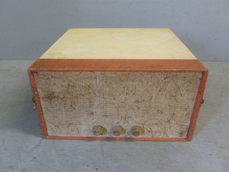 lot 100 image: Vintage Record Player