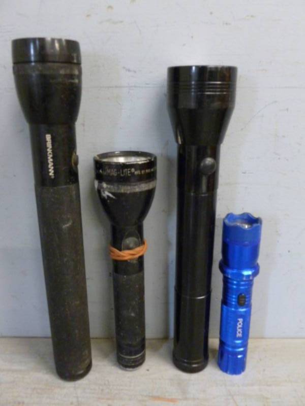 lot 119 image: Mag-Lite Flashlight