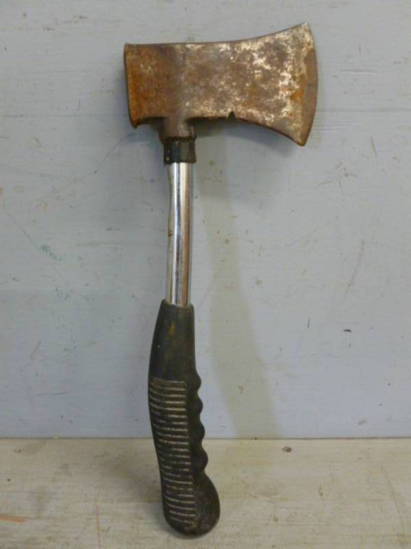 lot 121 image: Camp Ax