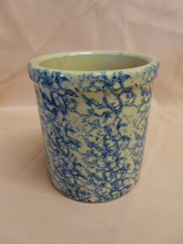 lot 126 image: Sponge Ware