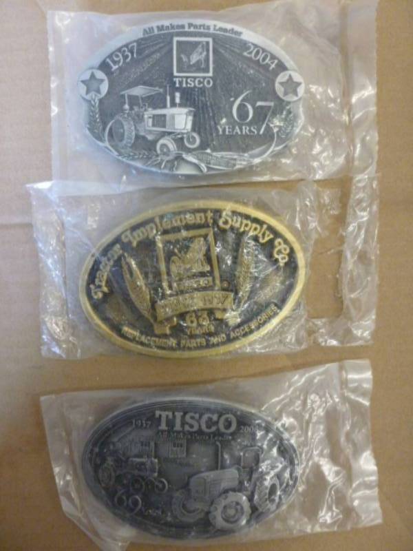lot 172 image: Collectible Belt Buckles