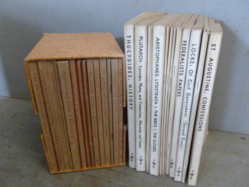 lot 181 image: Vintage Booklets