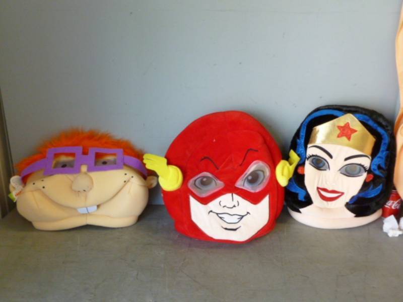 lot 227 image: Jumbo Masks